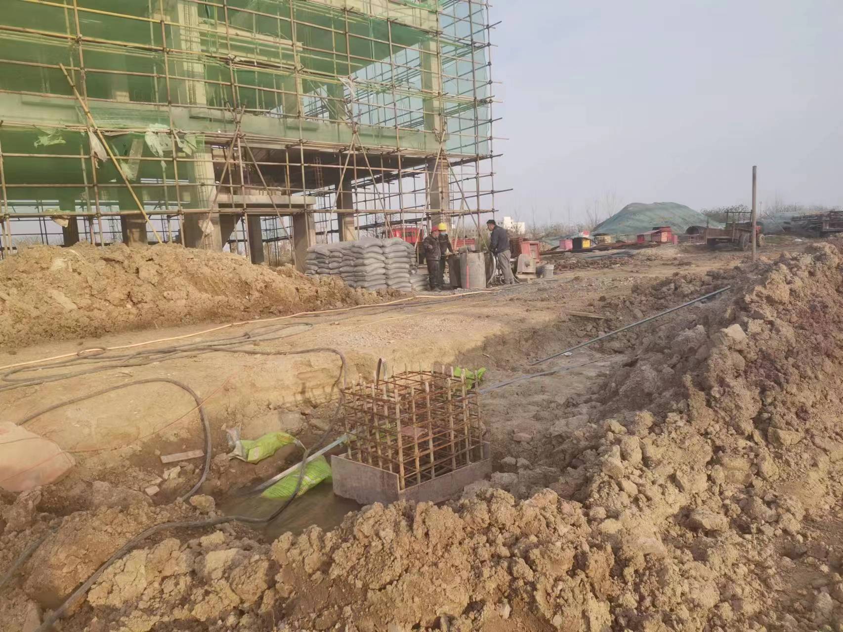 永胜当桥梁出现裂缝的时候应该及时加固修补